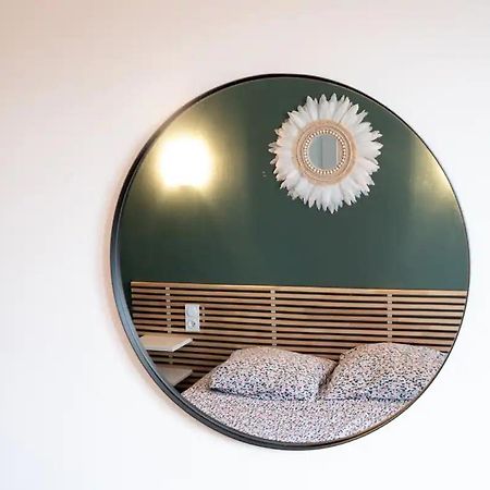 Appartement N2 Centre Village, Clim, Parking Gratuit 艾格-莫尔特 外观 照片
