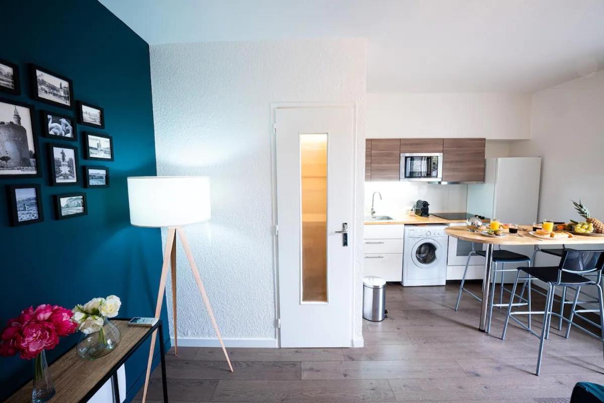 Appartement N2 Centre Village, Clim, Parking Gratuit 艾格-莫尔特 外观 照片